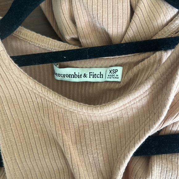 Women’s Abercrombie & Fitch Cutout Dress - Picture 4 of 5